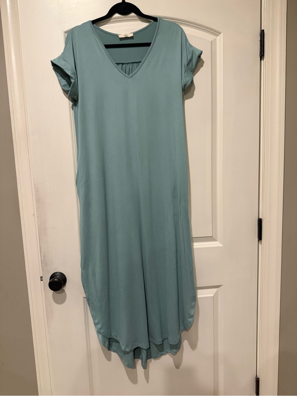 entro Light Teal V-Neck Short Sleeve Midi Dress